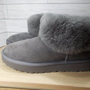 UGG Classic Mini Fluff Suede Sheepskin Women's Gray Boots Size 6